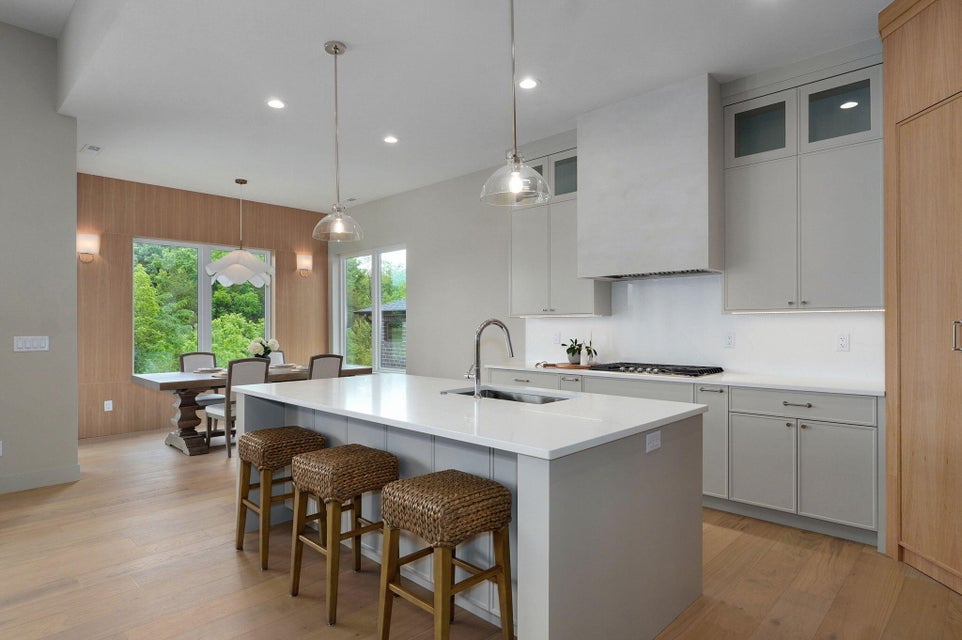 Premium kitchen storage - Veto custom cabinets